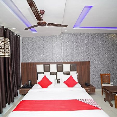 Oyo 39539 Hotel Vansh & Restaurant Kashipur Esterno foto