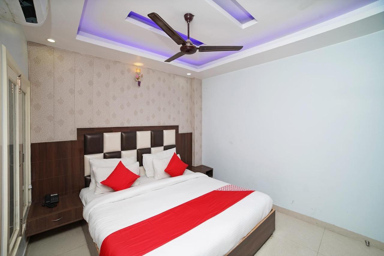 Oyo 39539 Hotel Vansh & Restaurant Kashipur Esterno foto
