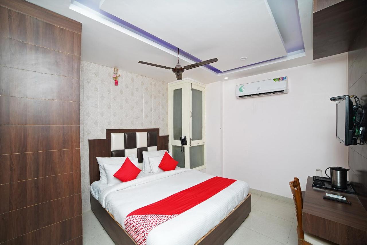 Oyo 39539 Hotel Vansh & Restaurant Kashipur Esterno foto