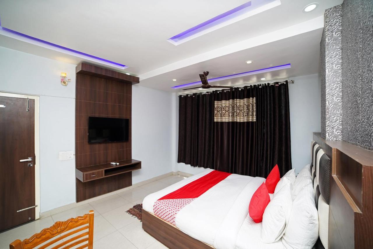 Oyo 39539 Hotel Vansh & Restaurant Kashipur Esterno foto