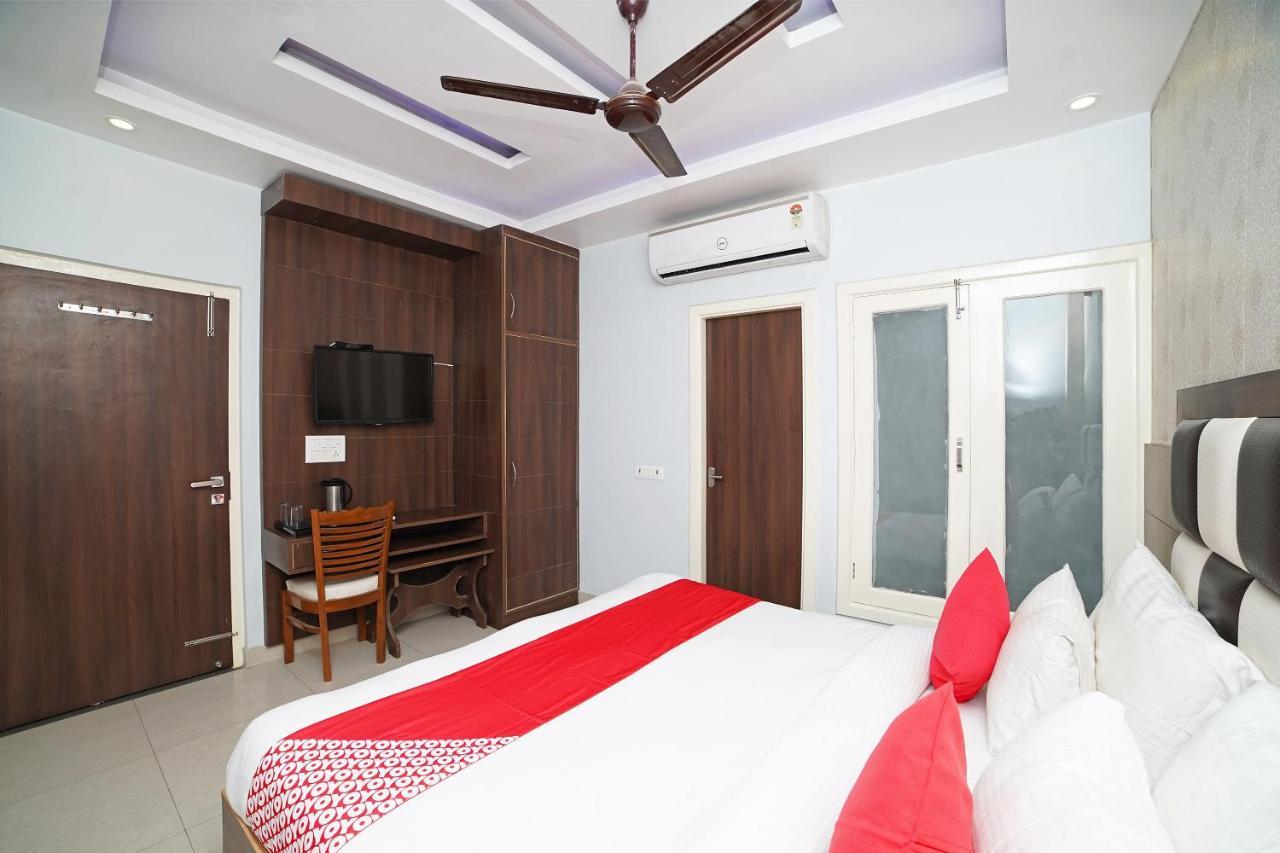 Oyo 39539 Hotel Vansh & Restaurant Kashipur Esterno foto
