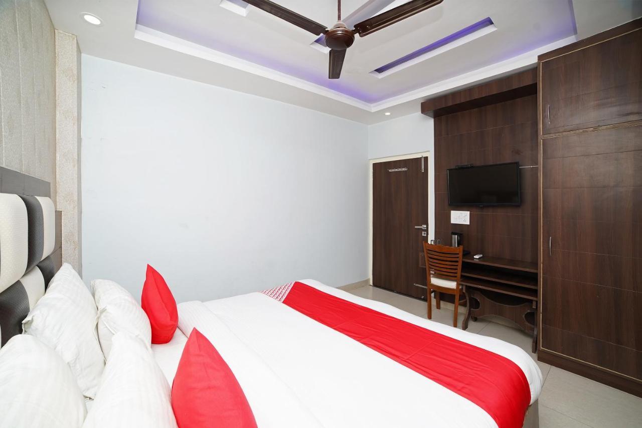 Oyo 39539 Hotel Vansh & Restaurant Kashipur Esterno foto