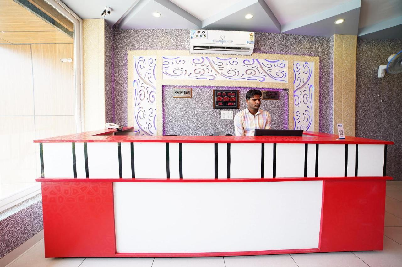 Oyo 39539 Hotel Vansh & Restaurant Kashipur Esterno foto